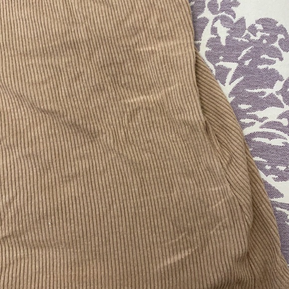 Forever 21 tan tank top - Picture 4 of 5